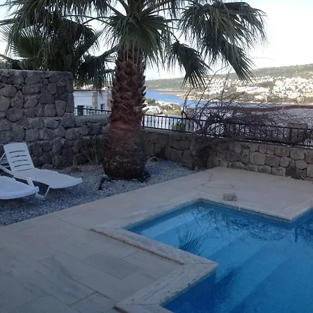 Βίλα Sleeps 8 Pool Air Con