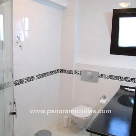 别墅 Sleeps 8 Pool Air Con *